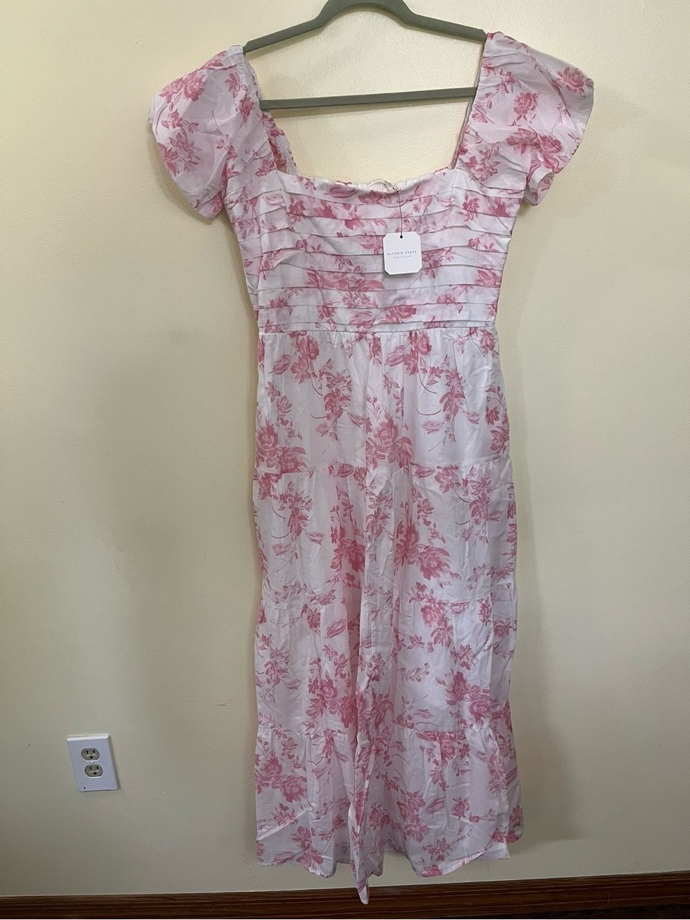 NEW Altar’d State White & Pink Floral Maxi Dress Size Small & Large Available - Picture 7 of 10